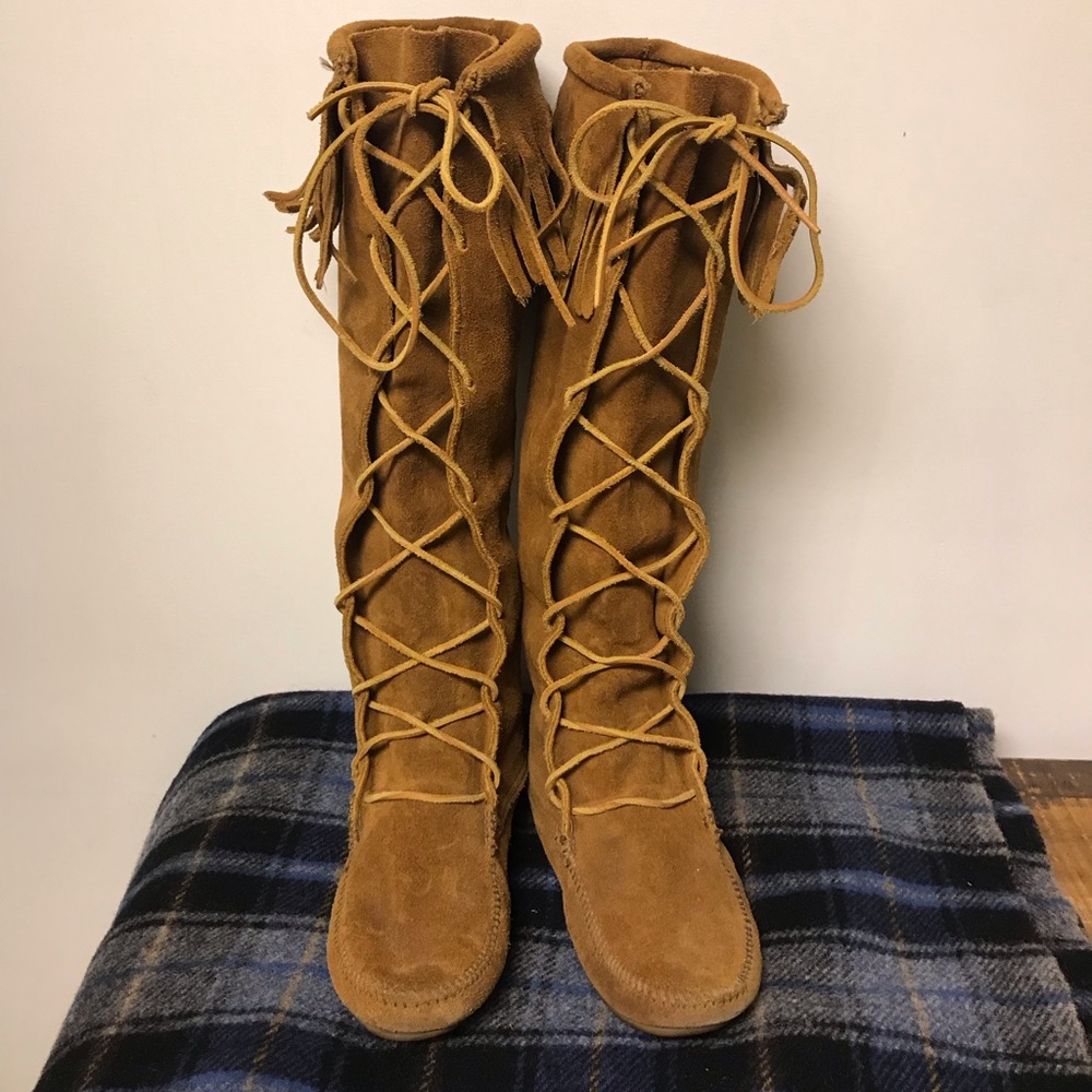 Minnetonka Knee High Fringe Moccasin Boots sz 9